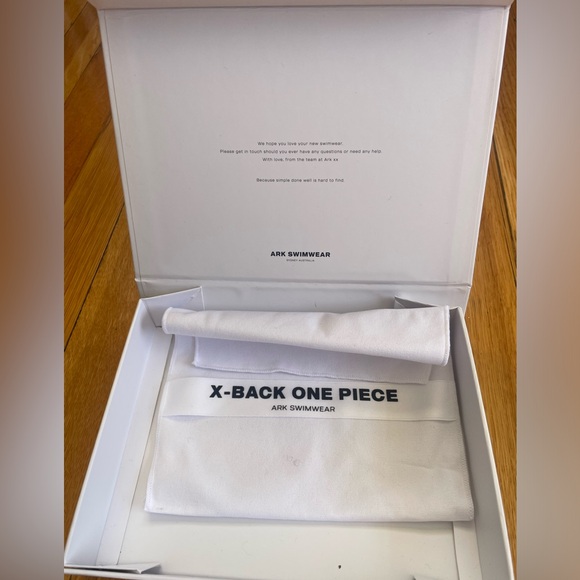 Ark swimwear emerald one piece xs - Picture 4 of 8